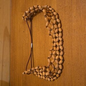 Beaded headband with elastic